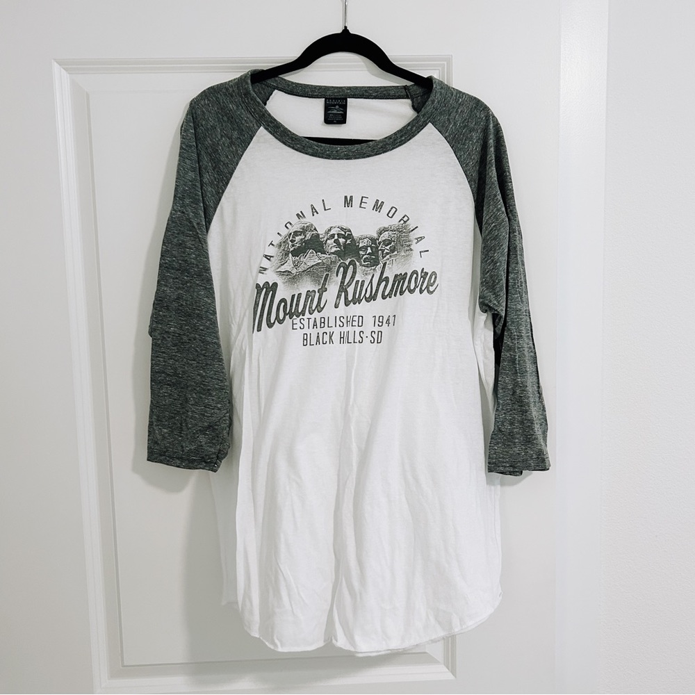 Graphic Tee - Picture 1 of 2